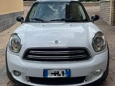 Usata Mini Cooper Countryman 111 CV (81 kW) 2015 Bianco SUV