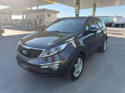 Usata Kia Sportage Style 116 CV (85 kW) 2016 Grigio SUV