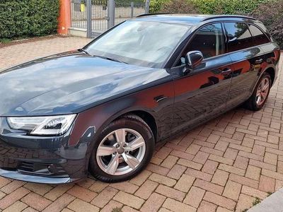 Usata Audi A4 Business 150 CV (110 kW) 2018 Grigio Station wagon