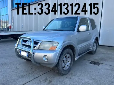 Usata Mitsubishi Pajero 160 CV (117 kW) 2003 Argento SUV