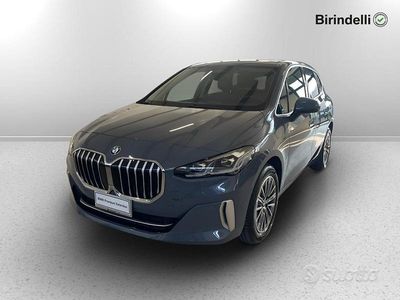 Usata BMW 218 Active Tourer Luxury Line 136 CV (100 kW) 2023 Storm bay metallic Monovolume