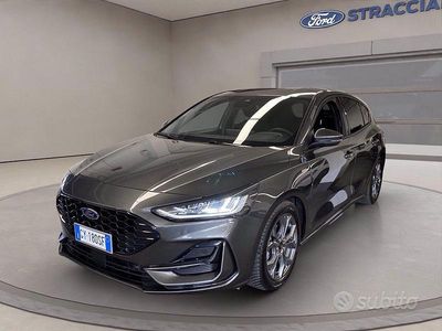 Usata Ford Focus ST-Line 116 CV (85 kW) 2025 Grigio metallizzato Berlina
