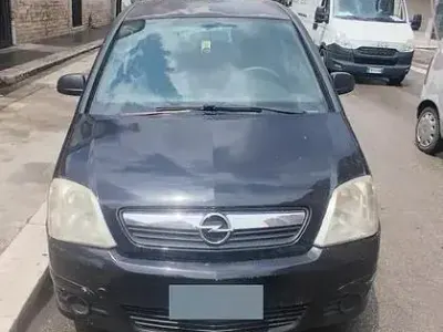 Usata Opel Meriva 75 CV (55 kW) 2009 Nero Monovolume