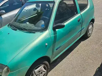 Usata Fiat 600 54 CV (39 kW) 2001 Verde Berlina
