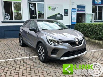 Grigio scuro Usata 2023 Renault Captur SUV | 17.900 € (Buon prezzo)