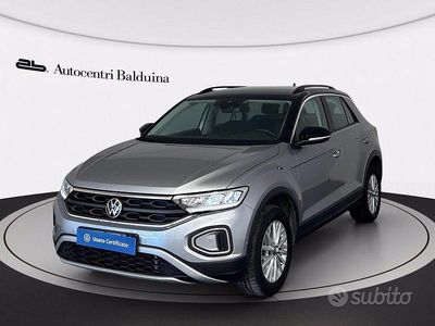 Usata VW T-Roc Life 150 CV (110 kW) 2023 Nero SUV