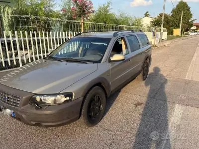 Usata Volvo V70 Kinetic 163 CV (119 kW) 2004 Grigio Station wagon