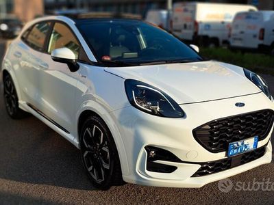Usata Ford Puma 125 CV (91 kW) 2022 Bianco SUV