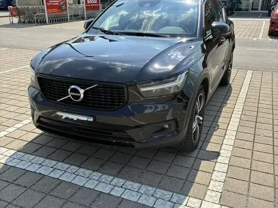 Usata Volvo XC40 197 CV (144 kW) 2020 Nero SUV