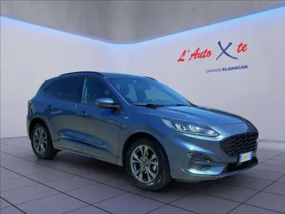Usata Ford Kuga ST-Line 190 CV (139 kW) 2021 Azzurro metallizzato SUV
