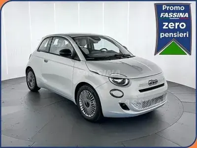 Nuova Fiat 500 Icon 65 CV (47 kW) 2026 Grigio Utilitaria
