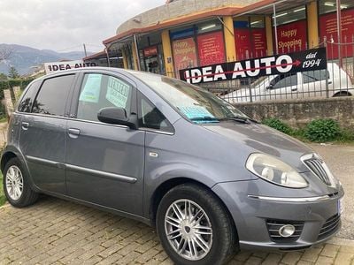 Usata Lancia Musa Gold 95 CV (69 kW) 2011 Grigio Monovolume