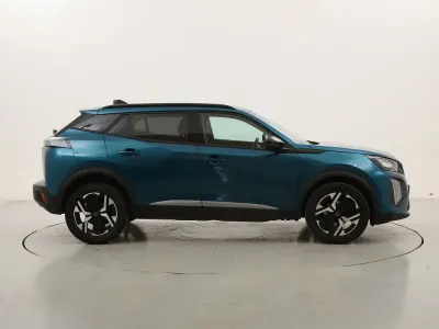 Usata Peugeot 2008 Allure 100 CV (73 kW) 2025 Blublu SUV