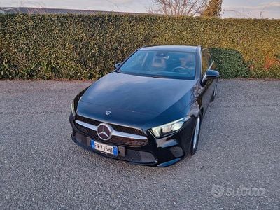 Usata Mercedes A200 163 CV (119 kW) 2019 Nero Berlina
