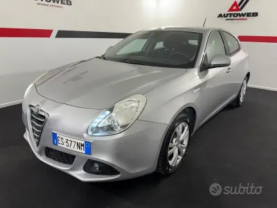 Usata Alfa Romeo Giulietta Exclusive 105 CV (77 kW) 2013 Grigio Utilitaria