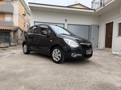 Usata Opel Agila 65 CV (47 kW) 2010 Nero Utilitaria