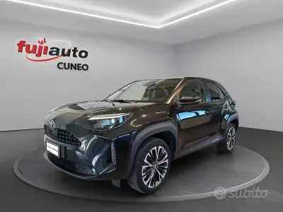 Usata Toyota Yaris Cross Lounge 116 CV (85 kW) 2022 Nero SUV