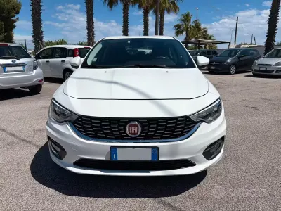 Usata Fiat Tipo Lounge 120 CV (88 kW) 2016 Berlina