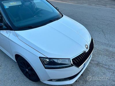 usata Skoda Fabia SERIE 3* twin color