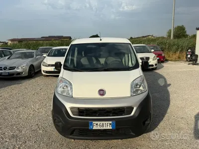 Usata Fiat Fiorino 80 CV (58 kW) 2017 Bianco Monovolume