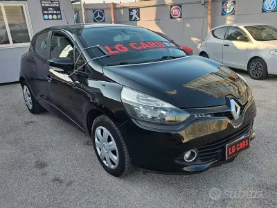 Usata Renault Clio IV 72 CV (52 kW) 2013 Nero Berlina