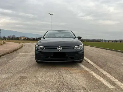 Usata VW Golf VII Life 150 CV (110 kW) 2021 Utilitaria