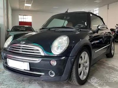 Usata Mini Cooper Cabriolet 116 CV (85 kW) 2016 Nero Cabrio