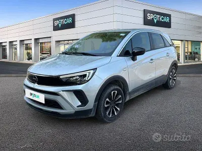 Usata Opel Crossland Elegance 110 CV (80 kW) 2023 Grigio SUV