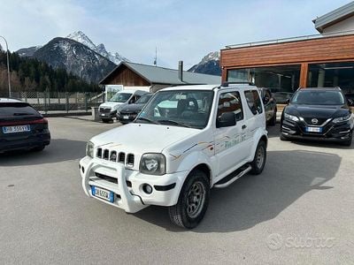 Usata Suzuki Jimny 82 CV (60 kW) 2003 Bianco SUV
