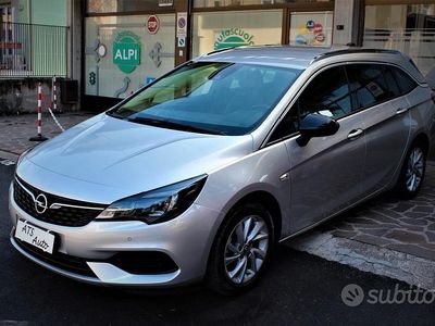 Usado Opel Astra S 122 CV (89 kW) 2021 Gris Familiar