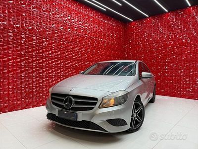 Usata Mercedes A180 Premium 109 CV (80 kW) 2013 Grigio Berlina