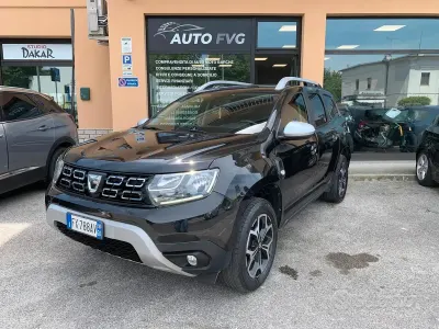 Käytetty Dacia Duster Prestige 101 HP (74 kW) 2020 Musta Katumaasturi