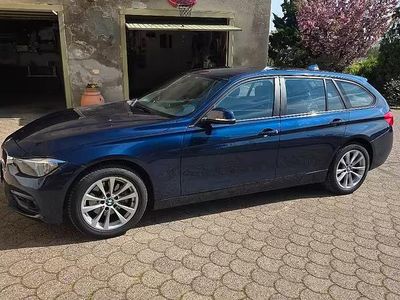 Usata BMW 320 190 CV (139 kW) 2017 Blu Station wagon