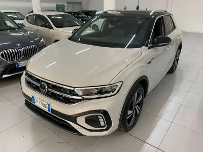 Usata VW T-Roc R-line 110 CV (80 kW) 2023 Ascot grey SUV
