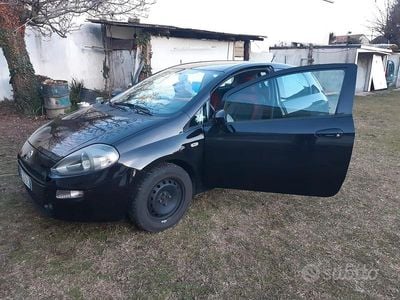 Nero Usata 2011 Fiat Punto Berlina | 3000 € (Buon prezzo)