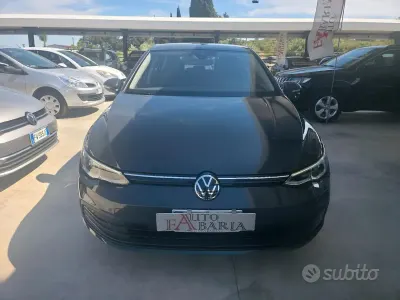 Usata VW Golf VIII Style 116 CV (85 kW) 2023 Grigio Berlina