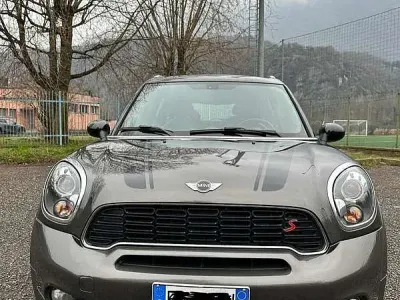 Usata Mini Cooper SD Countryman 143 CV (105 kW) 2014 Grigio SUV