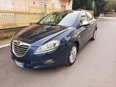 Usata Lancia Delta 105 CV (77 kW) 2014 Blu Utilitaria