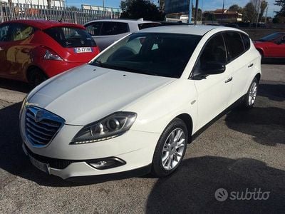 Usata Lancia Delta Gold 119 CV (87 kW) 2011 Bianco Utilitaria