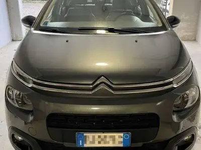 Usata Citroën C3 Shine 75 CV (55 kW) 2017 Grigio Berlina