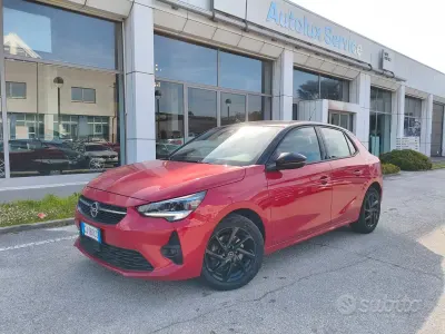 Usata Opel Corsa GS Line 102 CV (75 kW) 2022 Rosso Utilitaria