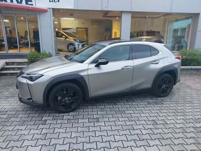 usata Lexus UX 250h Hybrid Midnight Edition