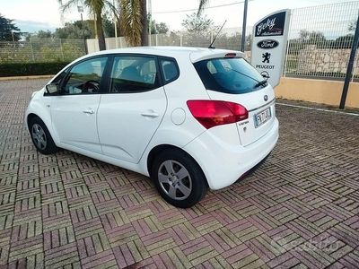 Usata Kia Venga 90 CV (66 kW) 2018 Bianco Utilitaria