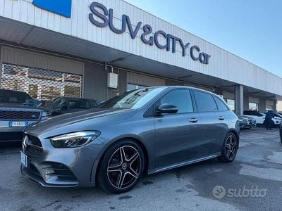 Usata Mercedes B180 AMG Line Premium Plus 116 CV (85 kW) 2024 Grigio Monovolume