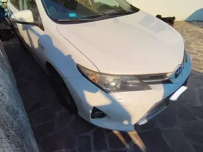 Usata Toyota Auris Hybrid