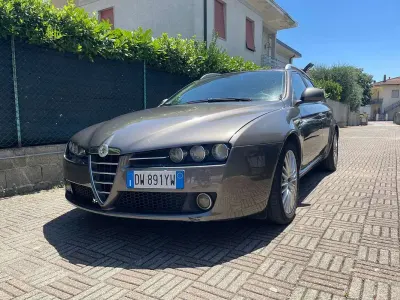 Usata Alfa Romeo 159 Distinctive 170 CV (125 kW) 2009 Grigio Station wagon