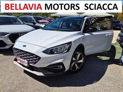 Usata Ford Focus Active 120 CV (88 kW) 2022 Bianco Berlina