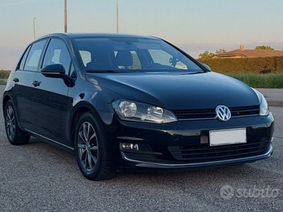 Usata VW Golf VII Highline 110 CV (80 kW) 2015 Nero Berlina