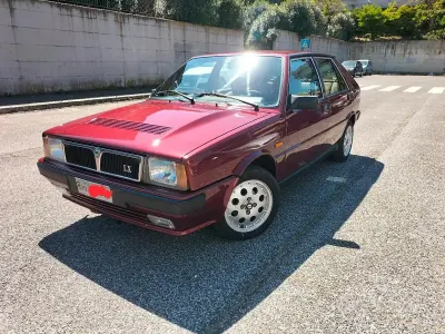 Usata Lancia Delta 75 CV (55 kW) 1989 Utilitaria
