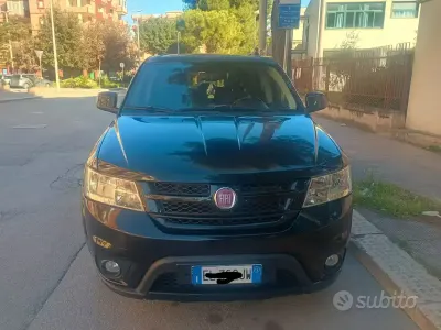 Usata Fiat Freemont Lounge 170 CV (125 kW) 2011 Nero SUV